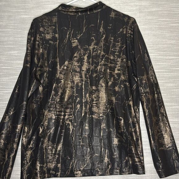 Chico’s Travelers Full Zip Black and Gold Metallic Snake Skin Jacket Size 2 - Picture 9 of 9